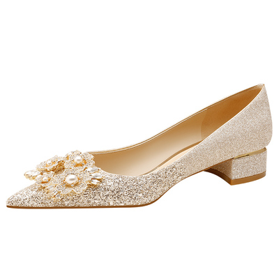 金色低跟婚鞋女秀禾水晶鞋