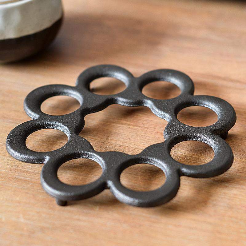 新品 小幸福铸铁隔热垫生铁铸造一体成型铁艺隔热垫防烫桌垫桌面