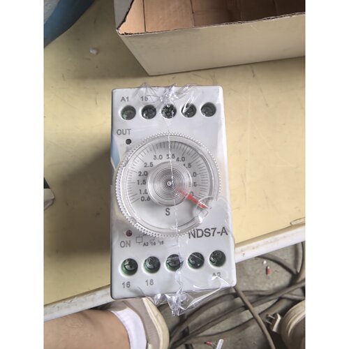 【议价-可维修】时间继电器JSZ7-A2H4A 220V电压 延时范围6 /二手