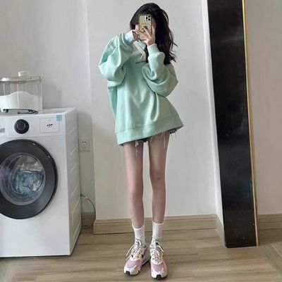浅绿色圆领加绒加厚卫衣女2025新款秋冬爆款宽松中长款设计感外套