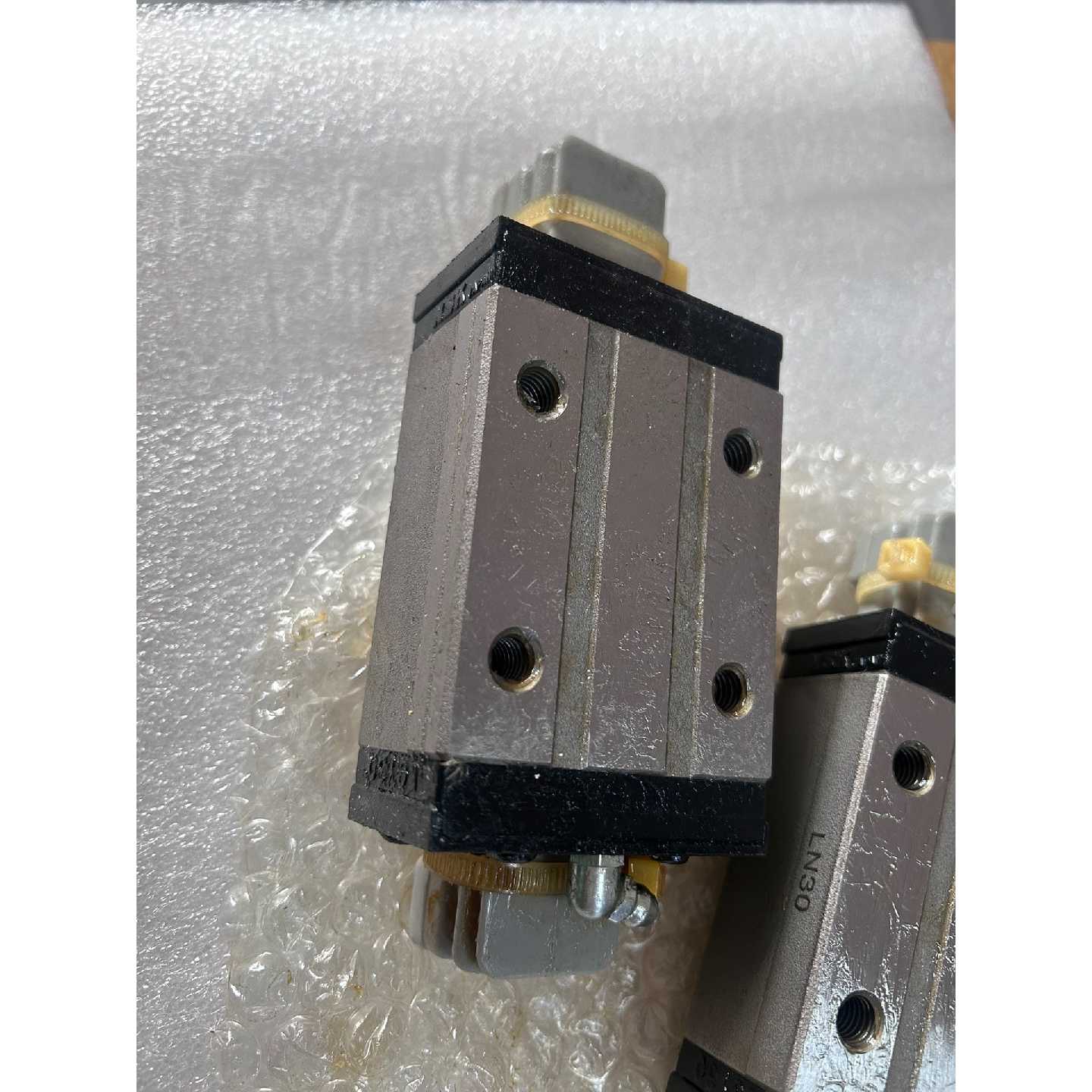 【请询价】NSK滑块使用型号LN30两个全新为了拍照
