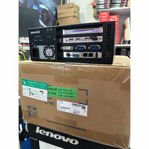 AIMC-3202工控机，正品。巧尺寸232x