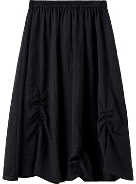 播26夏新品A字半身裙松紧腰黑色半裙宽松中长半裙女DDT2BD6028