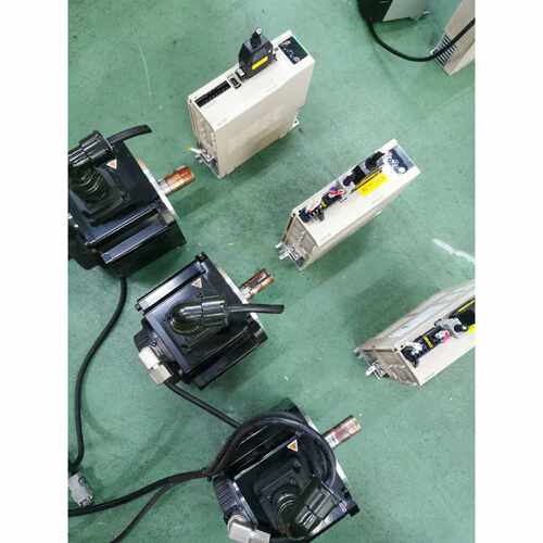 议价禾川1KW伺服电机驱动SVX2EA100AA电机SV可维修