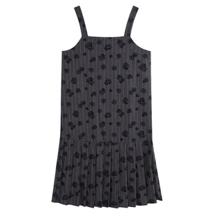 弥古灰色碎花背带裙女高级感吊带百褶连衣裙2025秋冬新款法式长裙