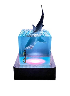 鲸鱼桌面树脂摆件立方体小夜灯