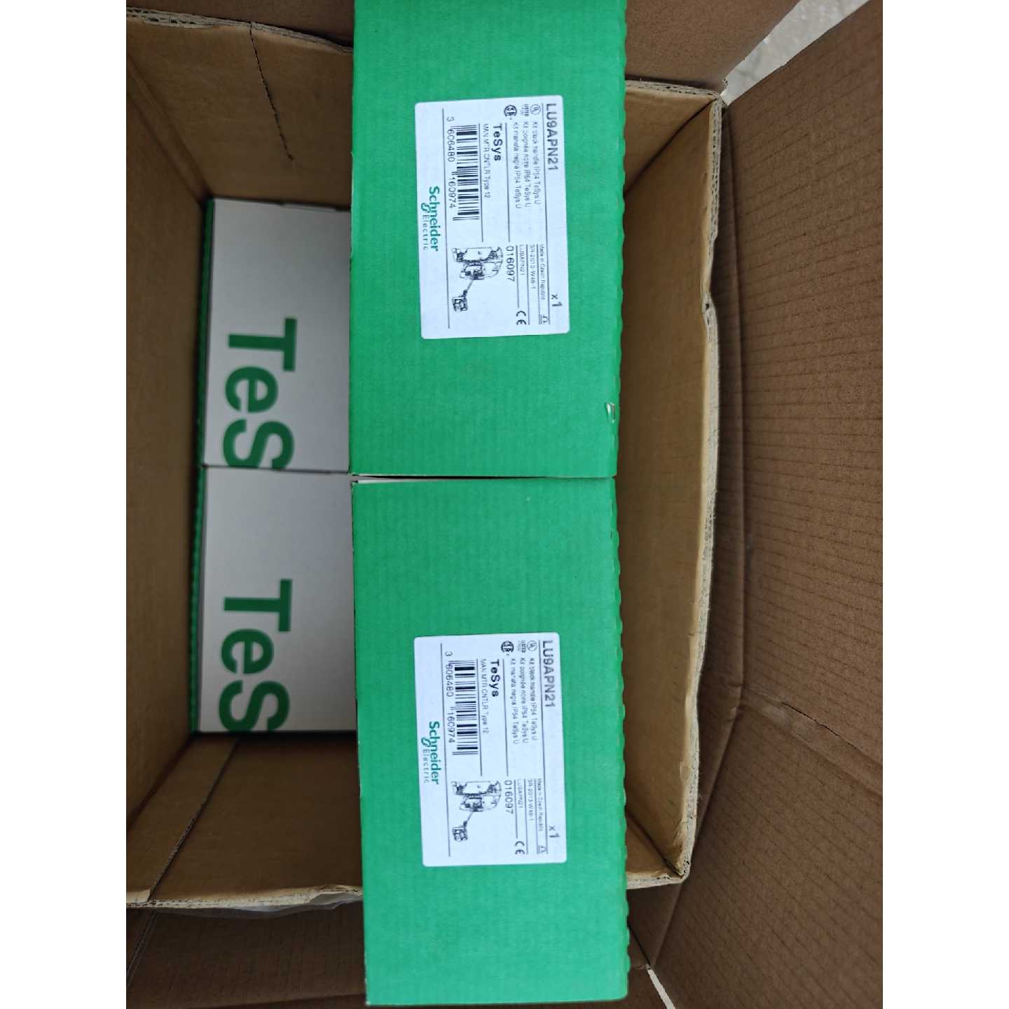 LU9APN21施耐德手柄议价