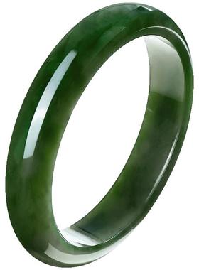 周大生和田玉碧玉手镯