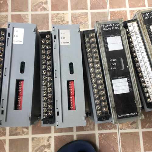 议价AB罗克韦尔1791-N4V2 PLC模块 输入模块 输出模块