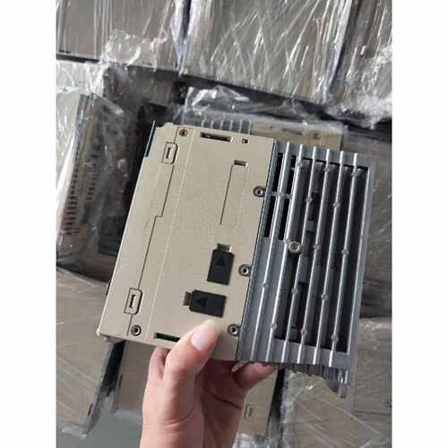 （请询价）安川7系400W套装驱动器型号SGD7S2R8A00A0