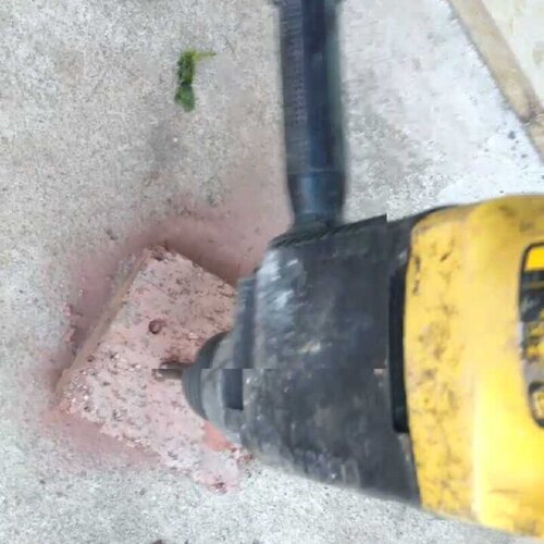 要询价---进口得伟冲击钻DW566KA9220V成色如图功能维修315