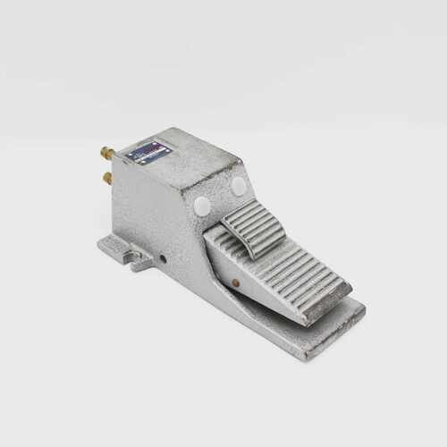 Bosch Rexroth MNR 0820400008 Footswitch 3 Way 2 Position 10b