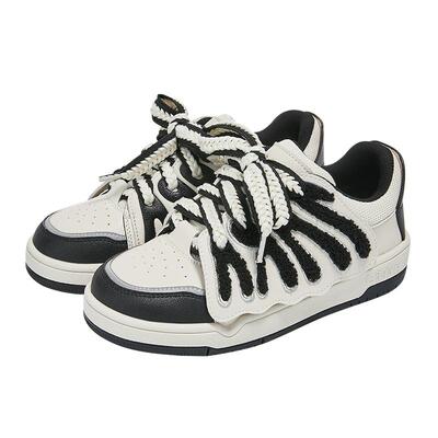 泰兰尼斯秋季新款防滑时尚板鞋