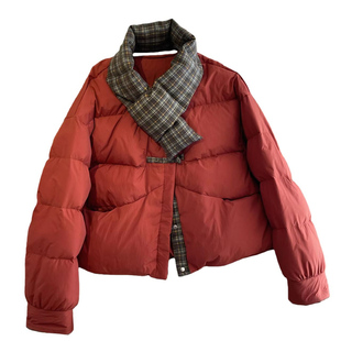 新中式新年红羽绒服女2025冬季新款国风盘扣格纹拼接超火冬装外套