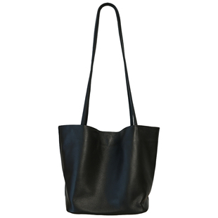 猴子家 “别致浪漫”里外全羊皮水桶包 25秋冬新款女包极简单肩包