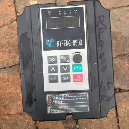 溢价-日丰变频器 RF9900G-1R5T3B