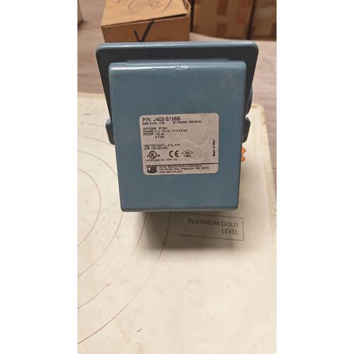 询价裸货uE压力开关J402一s156B实物图片