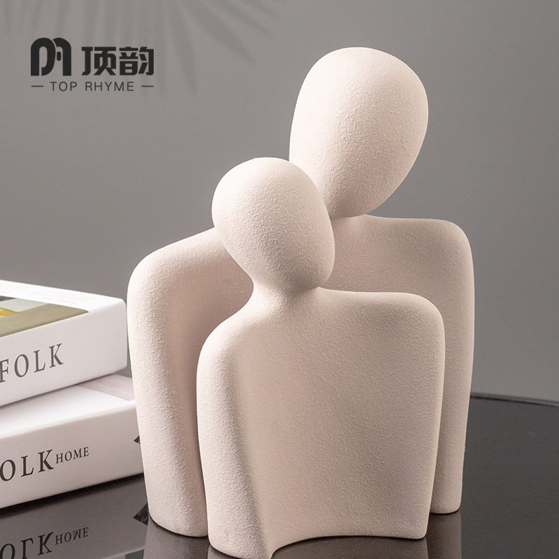 创意家居客厅装饰摆件办公室现代桌面陶瓷抽象人物艺术送结婚礼物