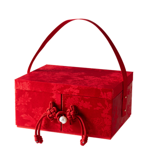 2026年新年礼物盒新中式礼盒绸缎包装盒结婚礼盒空盒子生日礼品盒