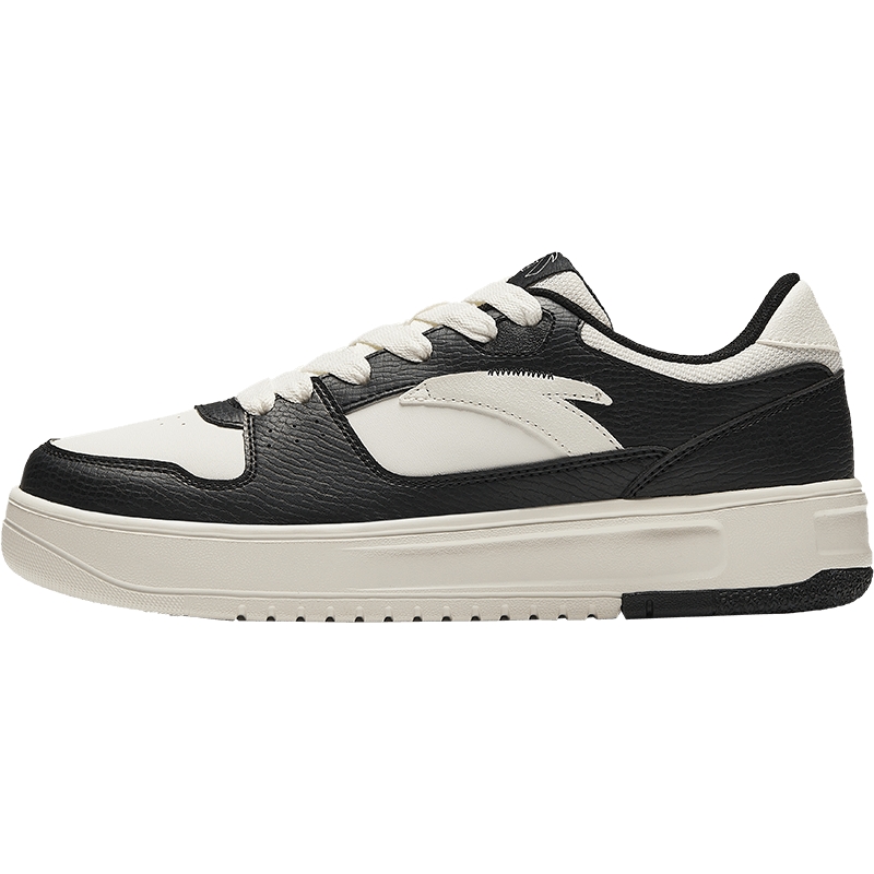 安踏轻盈丨低帮板鞋男冬季潮流户外百搭运动防滑舒适通勤休闲鞋子