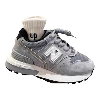 艾尚萌正品儿童软底透气运动鞋