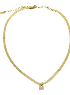 小巧字母吊坠蛇骨项链