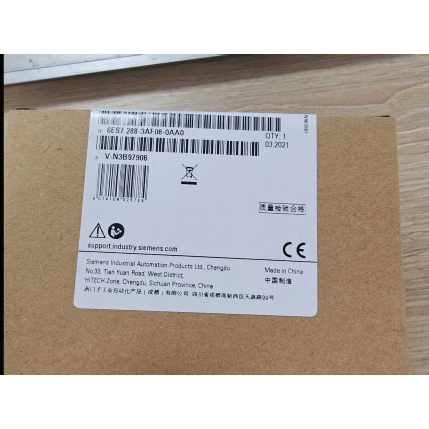 议价6ES7288-3AE08-0AA1模拟量输出模块6ES72883AE080AA1