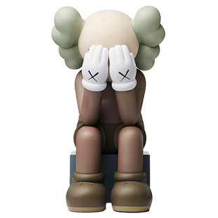 Kaws海港城潮玩公仔坐姿考斯沉思者手办Kaws passing through现货