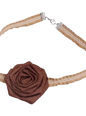 玫瑰颈链显锁骨拍照超有范围感