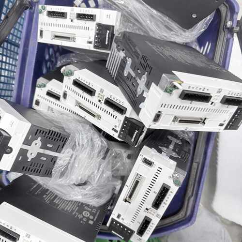 议价伺服驱动器MCDLN35SE，750W，成色漂亮，外观干维修
