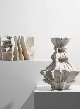 现代简约米白艺术荆棘陶瓷花瓶样板房售楼处客厅家居花器装饰摆放