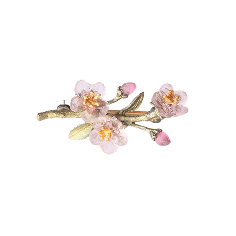 手工绘制柔美桃花胸针