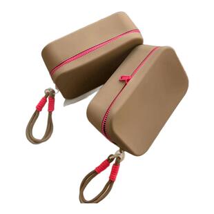 卡其与玫粉意外好搭~硅胶撞色手提包大容量便携防水小包通勤女包