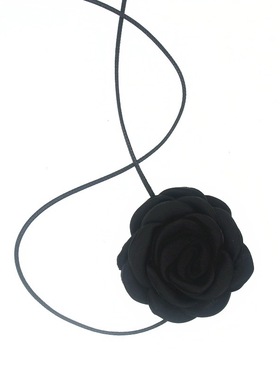 「买二赠一」黑色玫瑰花朵项链