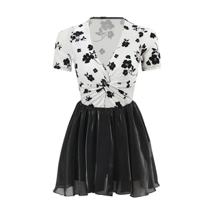 亦美珊泳衣女法式田园风玫瑰花裙式连体短袖气质显瘦遮肉温泉泳装