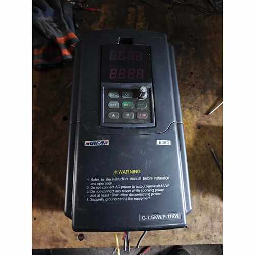 议价四方变频器E3804T0075G0110P7.5KW维修
