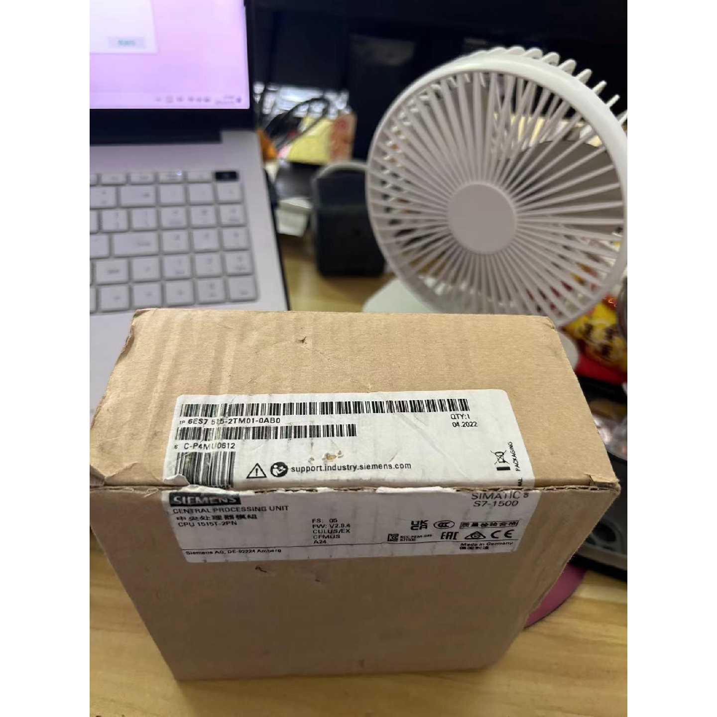 议价嘎嘎新6ES75152TM010AB0原装仅开封可维修