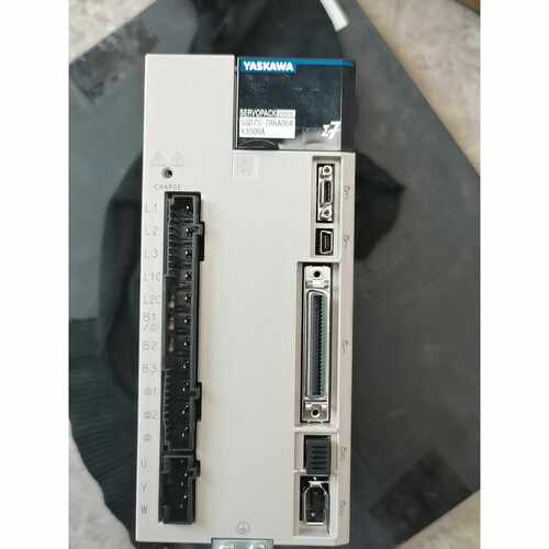 议价安川伺服驱动器SGD7S7R6A00A002维修
