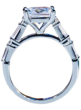 2克拉方形主钻叠带双戒指