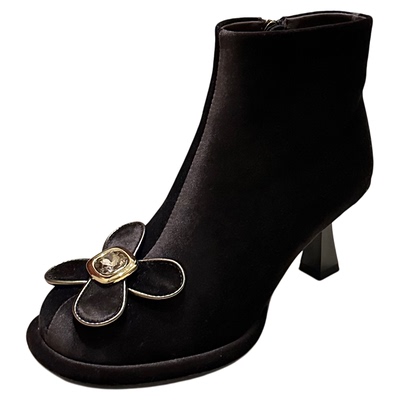 25秋冬圆头细跟丝绒复古时尚短靴