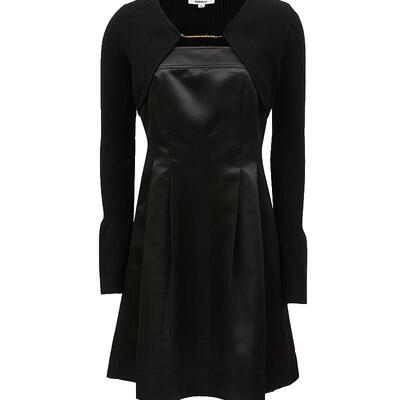 冬季时尚ONLYA字短款连衣裙