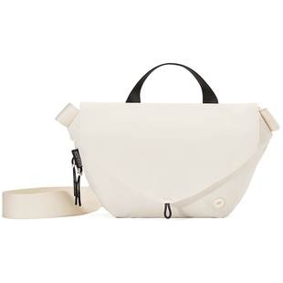 斯凯奇男女款轻量休闲运动斜挎包大容量工装包简约通勤百搭单肩包