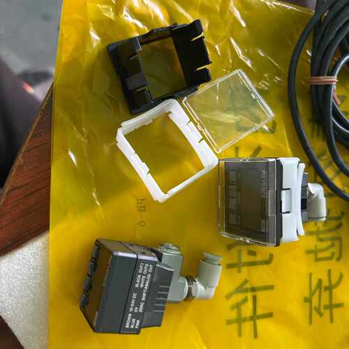 溢价-KEYENCE基恩士压力传感器 HCS71P852