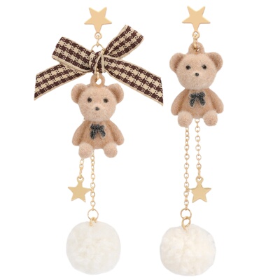 泡菜皇后毛绒小熊耳钉