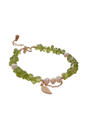 春日序曲丨八月生辰石天然橄榄石碎石不规则水晶手链包金小众设计