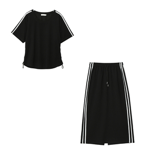 休闲设计感小众减龄一整套胖莹莹大码女装炸街短袖t恤半身裙套装