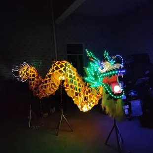 舞龙龙灯灯光龙酒吧舞龙酒吧龙头发光民间手工艺品发光龙灯景区
