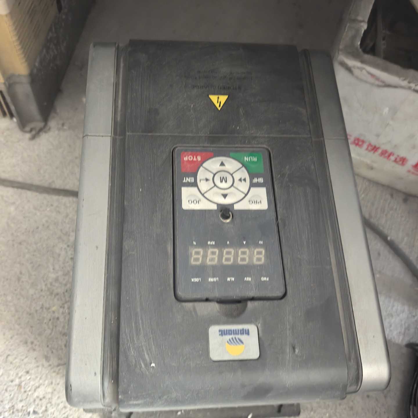 下单前咨询海浦蒙特变频器HD30-4T011G/015P   11KW - 实物图