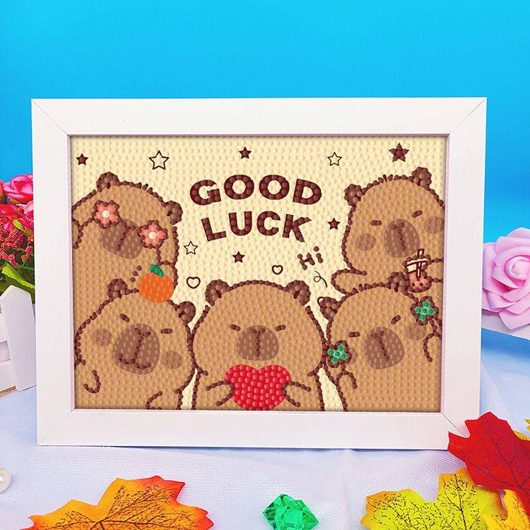 卡皮巴拉钻石贴画满钻儿童礼物卡通可爱女孩diy手工钻石画带相框