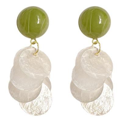 牛油果绿色耳环女适合夏天的贝壳耳坠耳饰2025年新款网红爆款耳钉